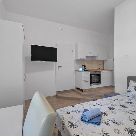 Mima Apartments Rijeka Bagian luar foto