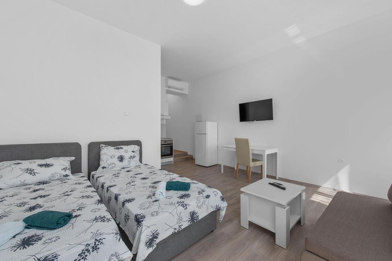 Mima Apartments Rijeka Bagian luar foto
